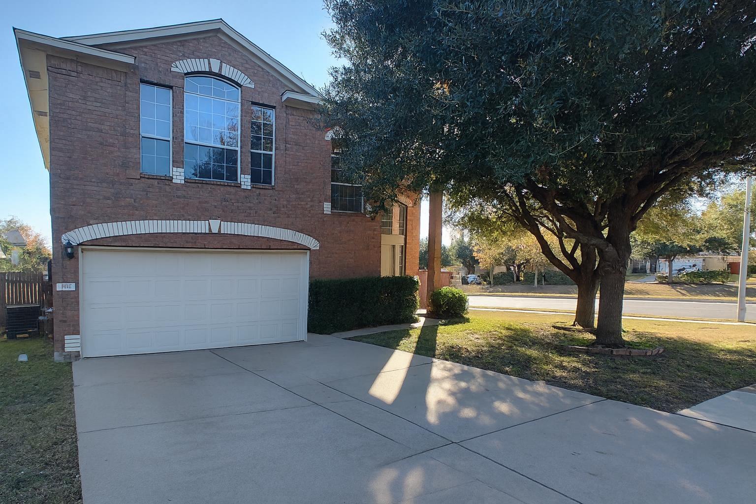801 Hank Aaron Ln, Round Rock
