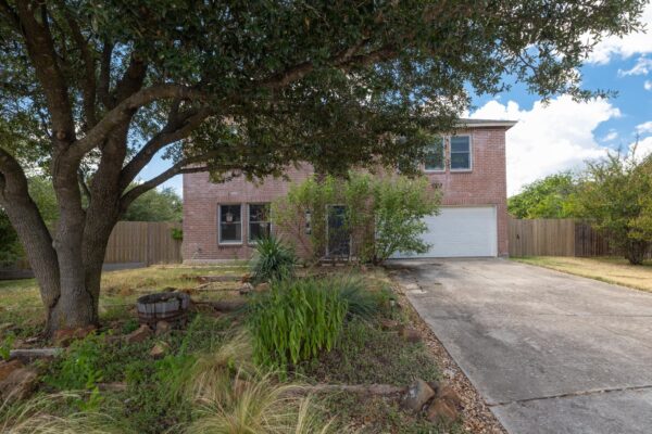 311 Crossland Cv, Leander