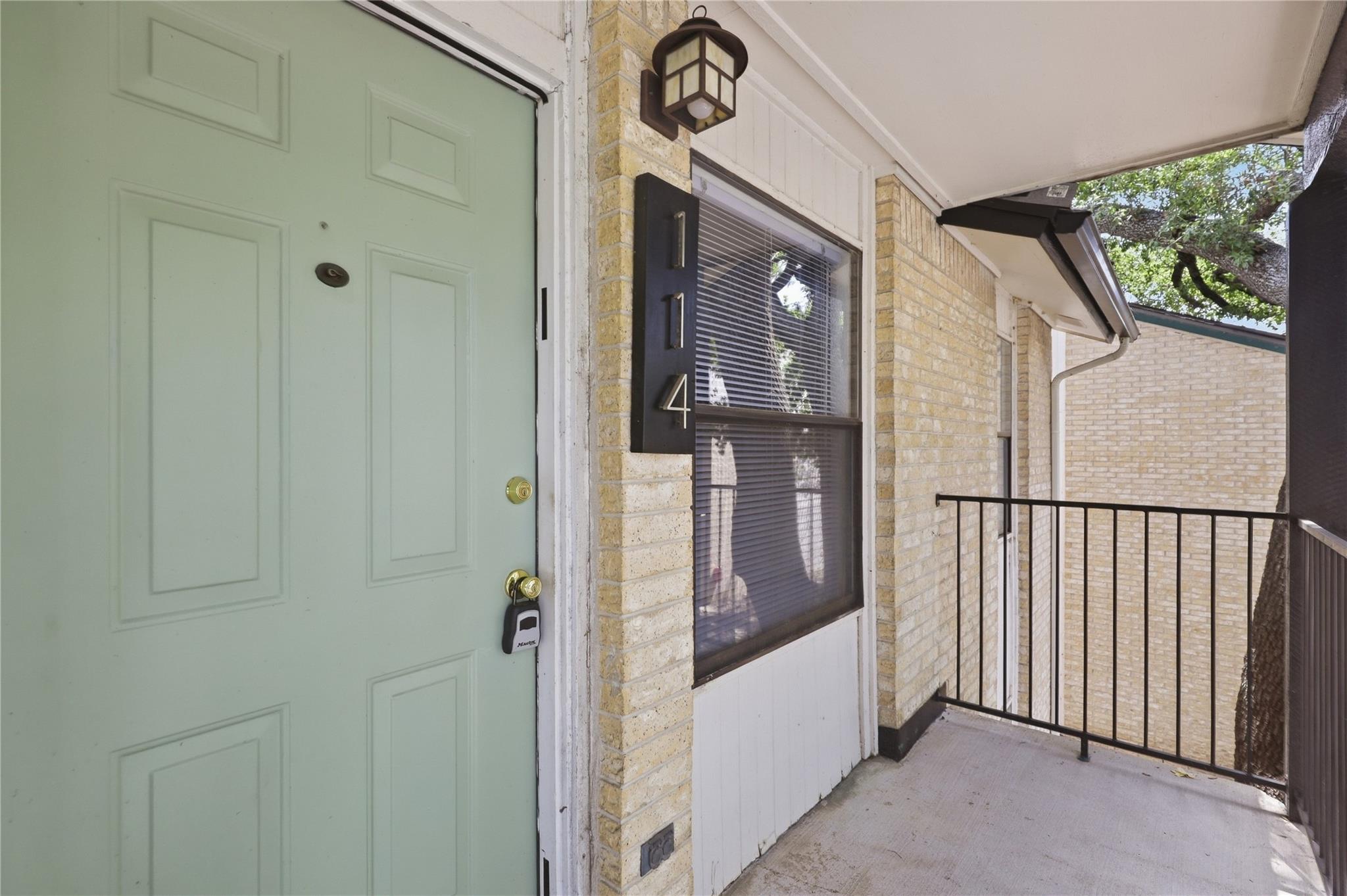 1624 Aquarena Springs Dr #B114, San Marcos, TX 78666