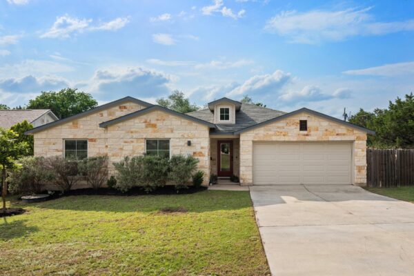 5302 Thunderbird St, Lago Vista