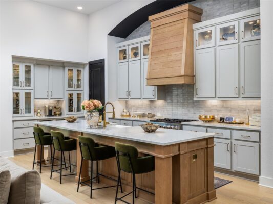 372 Old Stone Rd, Austin