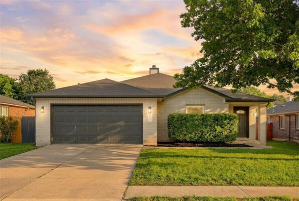 1903 Mir Woods Dr, Leander