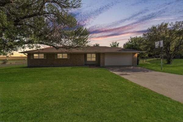 101 Oakwood St, Temple