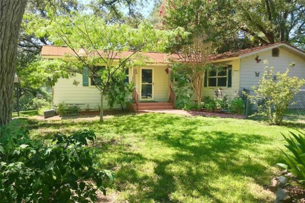 18111 Gregg Bluff Rd, Jonestown
