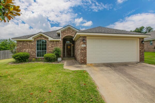 1501 Loving Trl, Belton