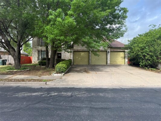 310 N Carriage Hills Dr, Georgetown