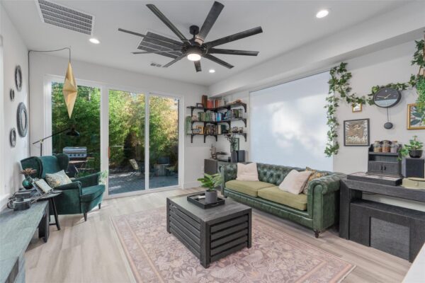 2703 E 3rd St #2, Austin