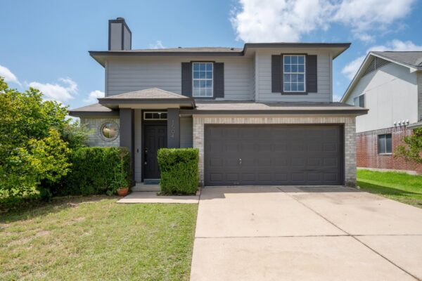 1504 Waterfall Ave, Leander
