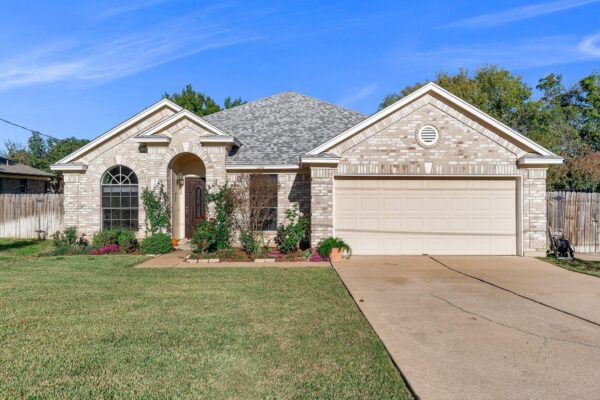 302 Debora Dr, Georgetown