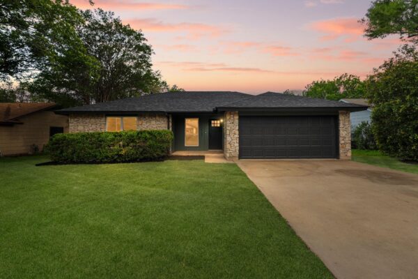 2107 Cindy Ln, Austin