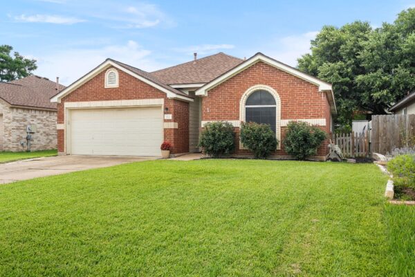 304 Adkins Cv, Georgetown