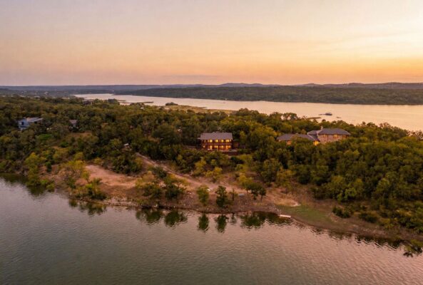 129 Jewel Ln, Spicewood