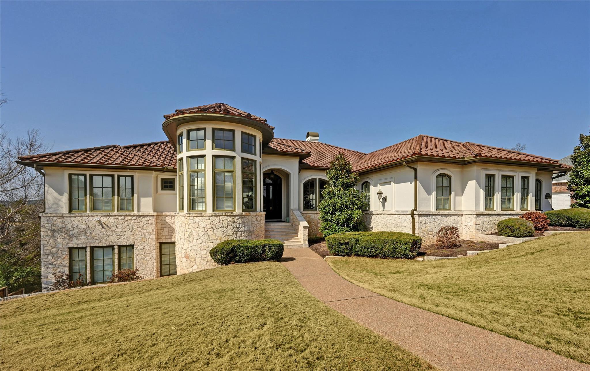2004 Canonero Dr, Austin, TX 78746