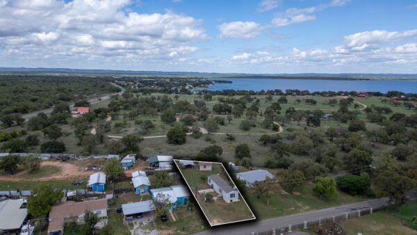317 Pebble Dr, Buchanan Dam