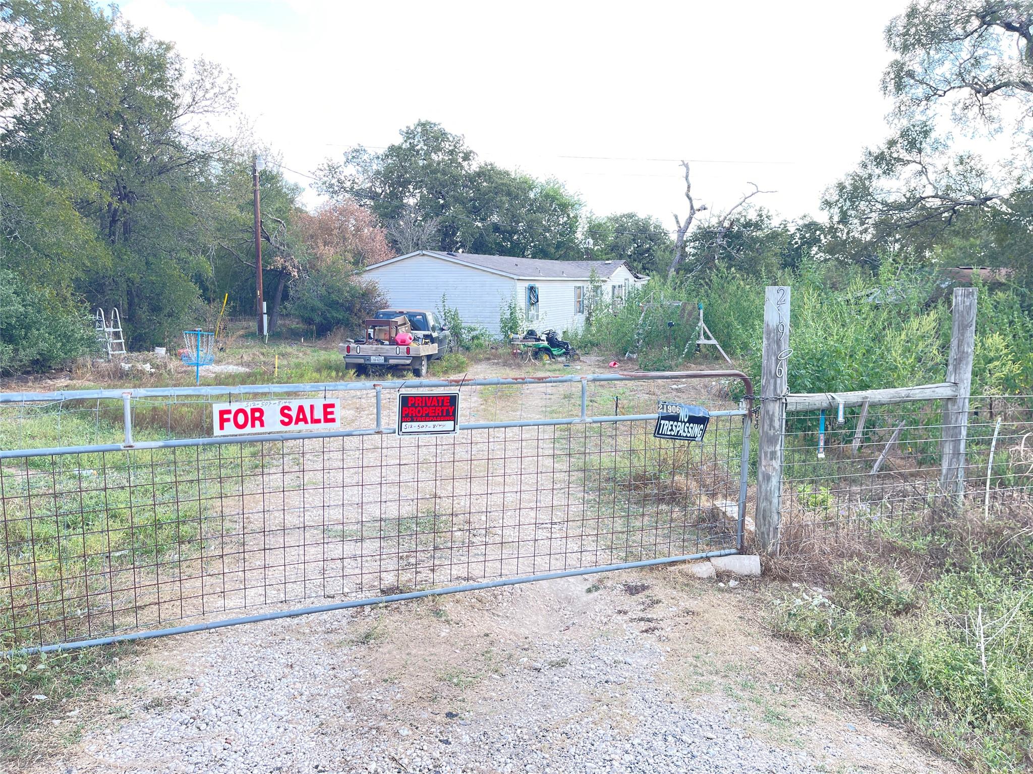 21906 Silvia Dr, Elgin, TX 78621