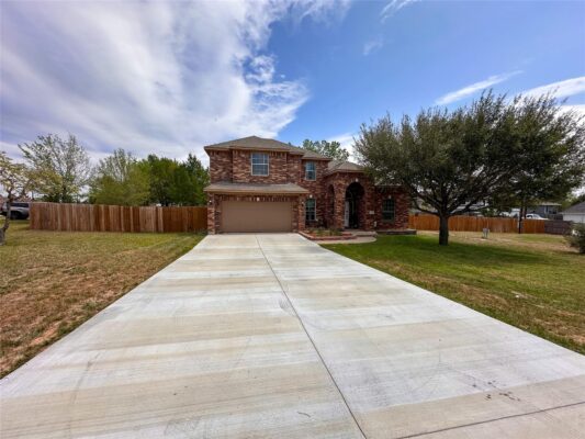 237 Cardinal Dr, Bastrop