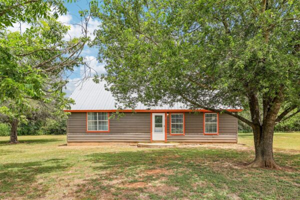 122 Dodd Preston Rd, Elgin