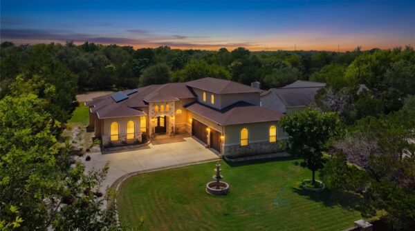 303 N Mustang Ave, Cedar Park
