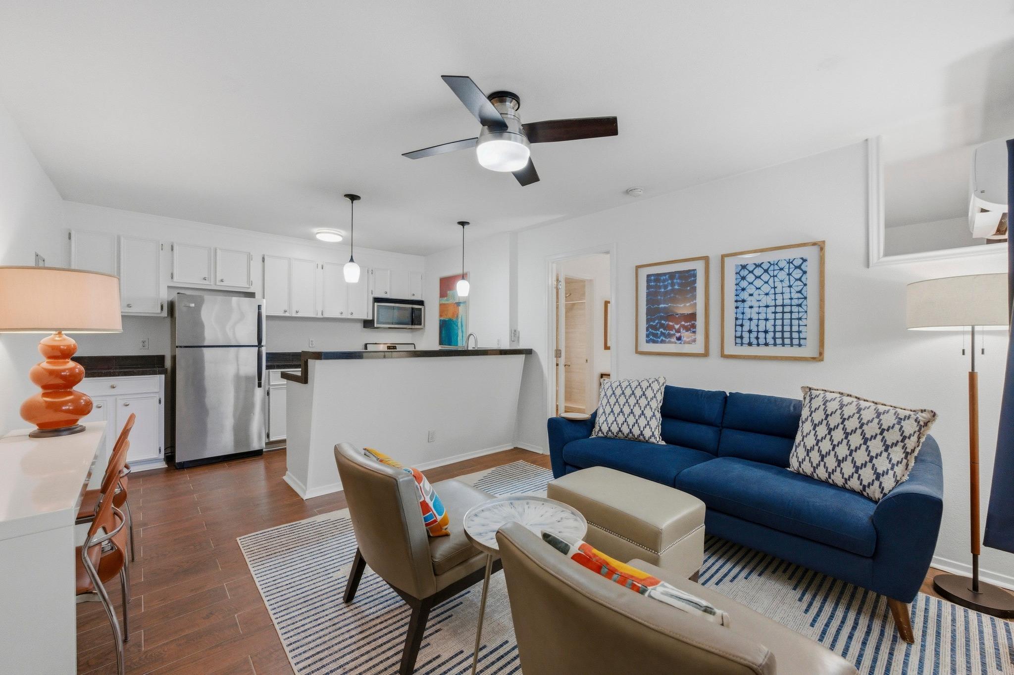 304 E 33rd St #11, Austin, TX 78705