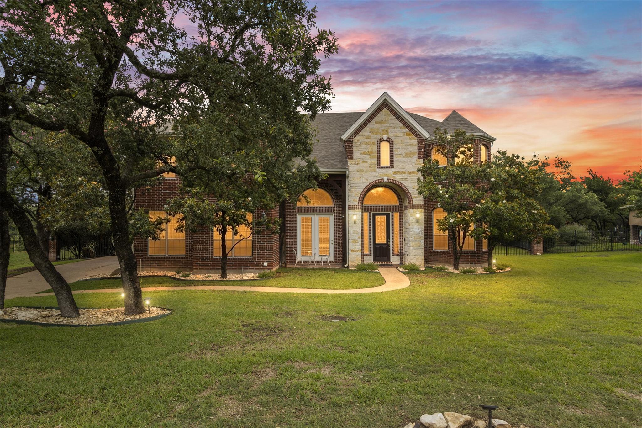 15 Sarazen Loop N, Georgetown, TX 78628