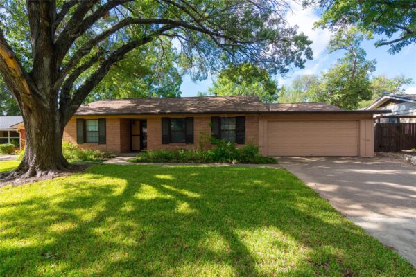 3109 Pinecrest Dr, Austin