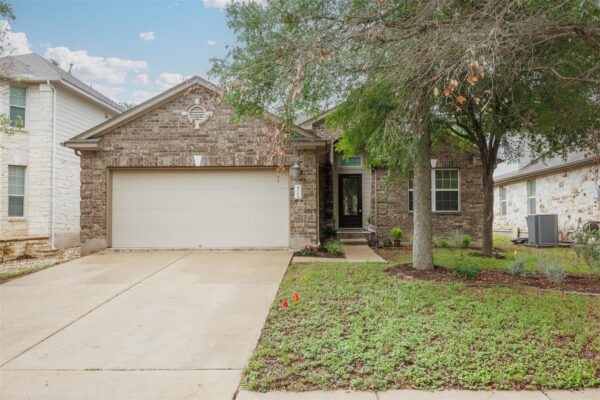 470 Middle Creek Dr, Buda