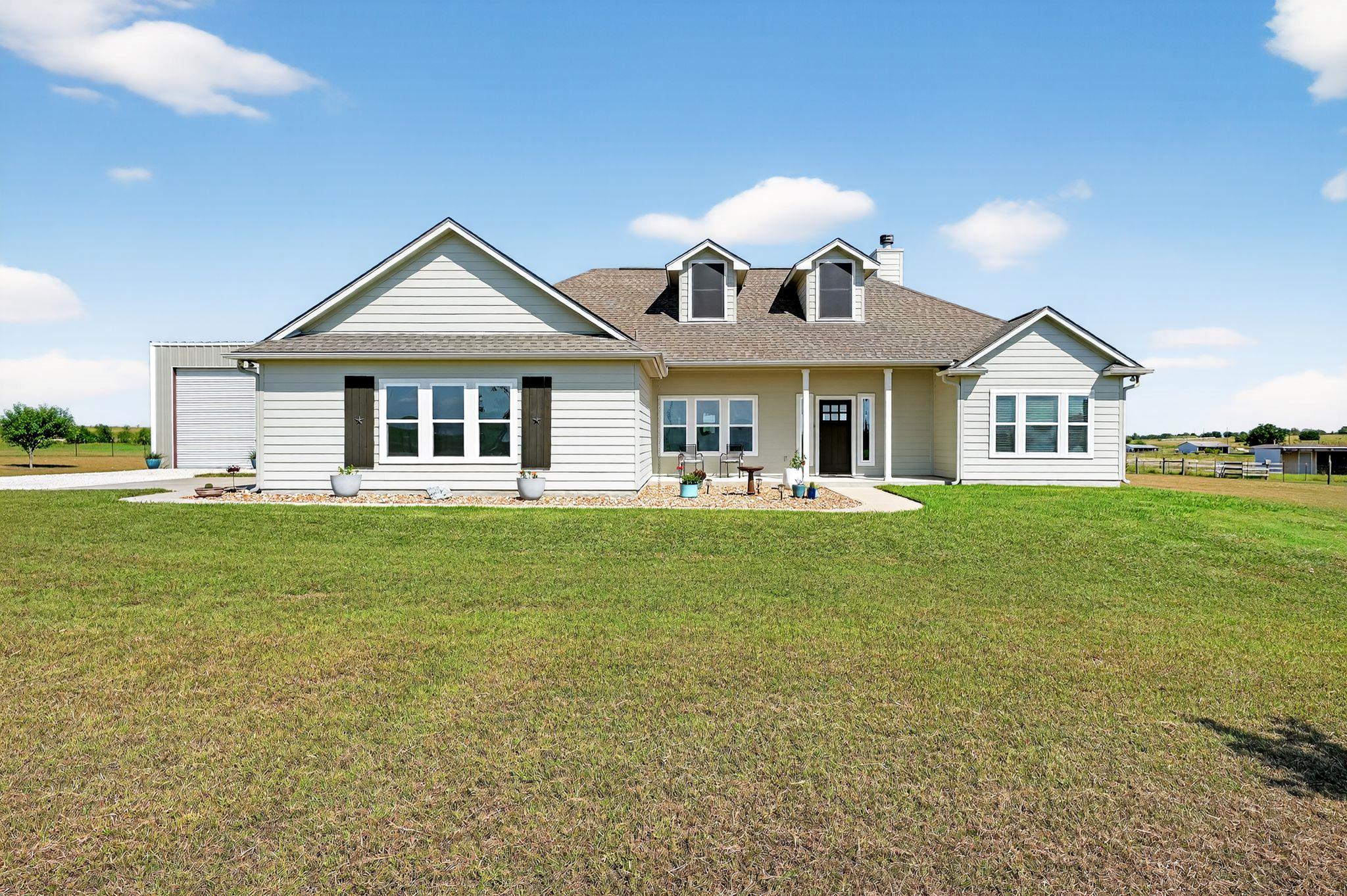 813 CR 342 Rd, Granger, TX 76530