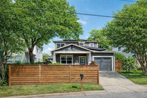 1910 E 10th St, Austin