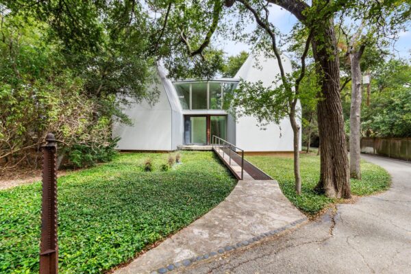 708 Snyder Hill Dr, San Marcos