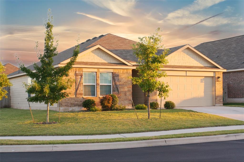 527 N HENDELSON Ln, Hutto