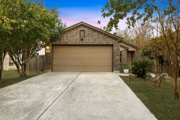 152 Karrie Dr, Kyle