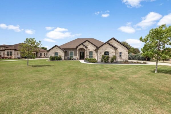 329 Independence Dr, Georgetown