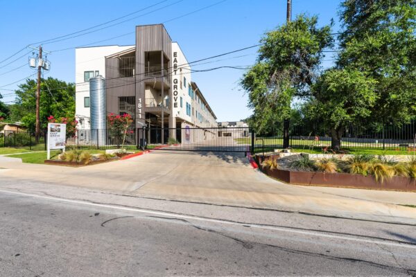 1811 Webberville Rd #1307, Austin