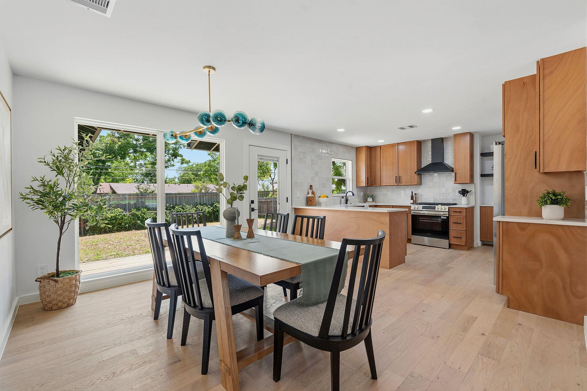 1203 Ridgehaven Dr, Austin, TX 78723