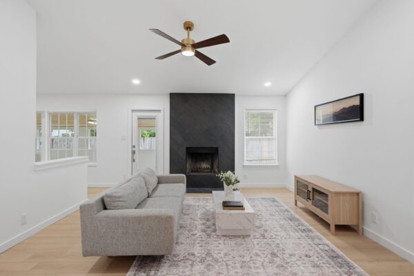 6804 Meadow Run, Austin