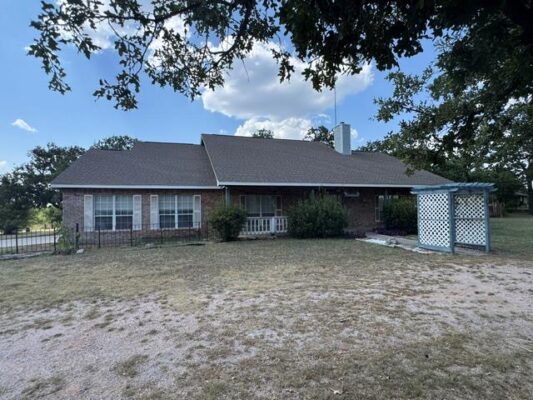 690 Ancient Oaks Dr, Marble Falls