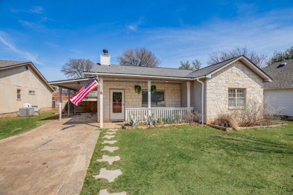 6 Happy Hollow Ln, Wimberley