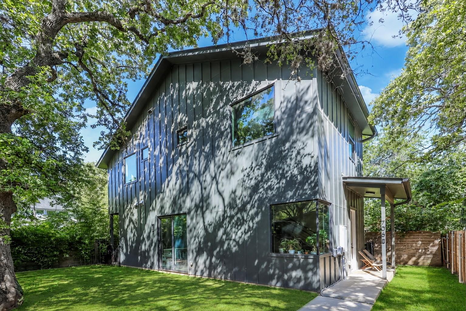 706 Valdez St #2, Austin, TX 78741