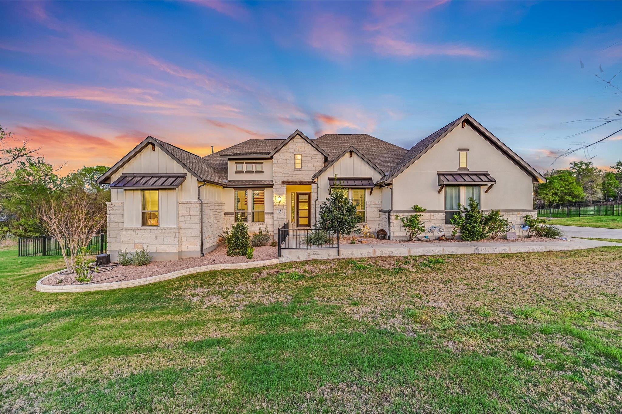 145 DOUBLE EAGLE RANCH Dr, Cedar Creek, TX 78612