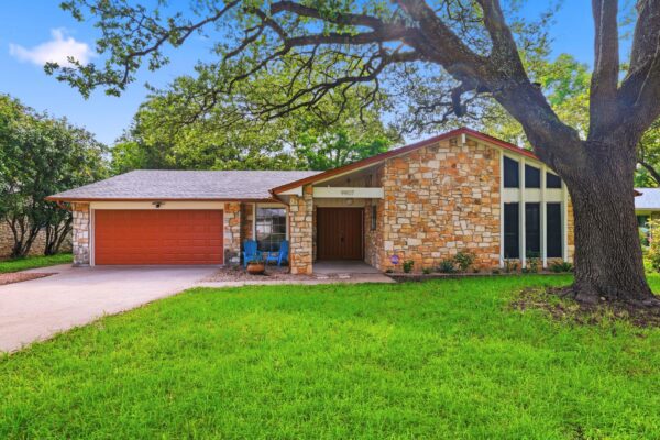 9907 Oak Hollow Dr, Austin