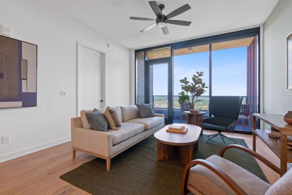 84 East Ave #3705, Austin
