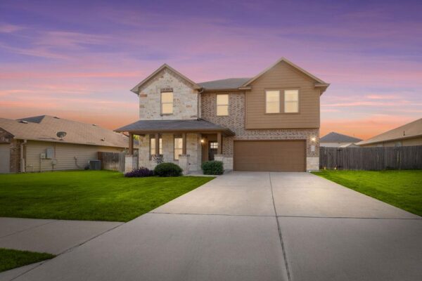 209 Anderson St, Hutto