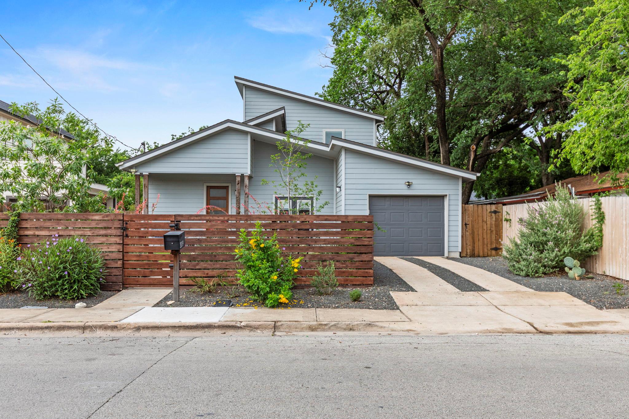 3019 Lyons Rd, Austin, TX 78702