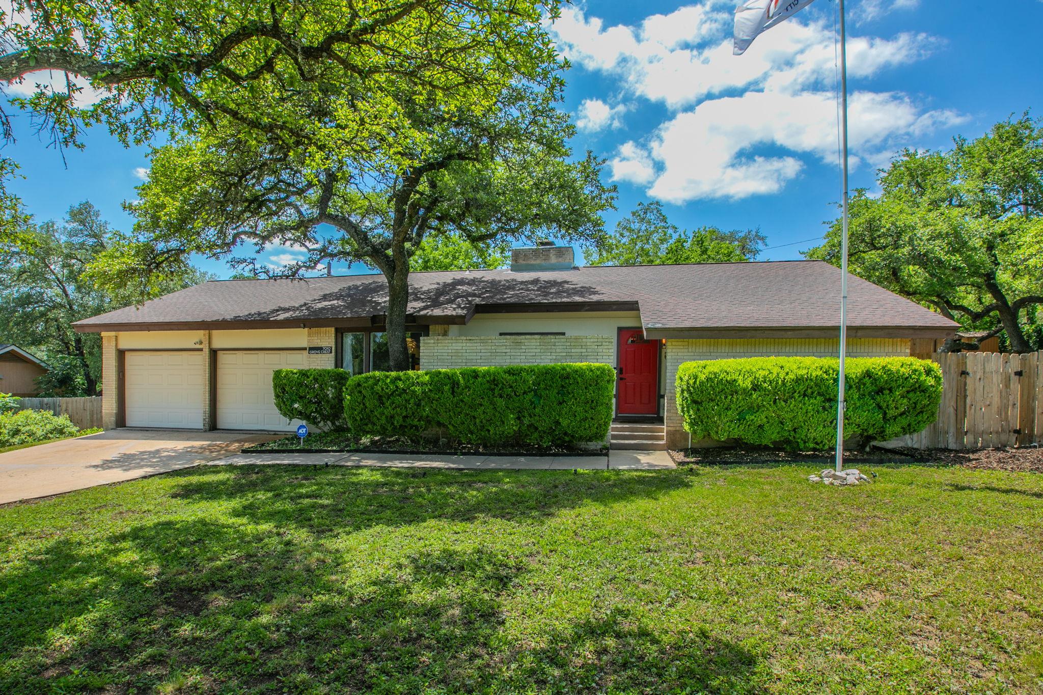 7010 Grove Crest Dr, Austin, TX 78736