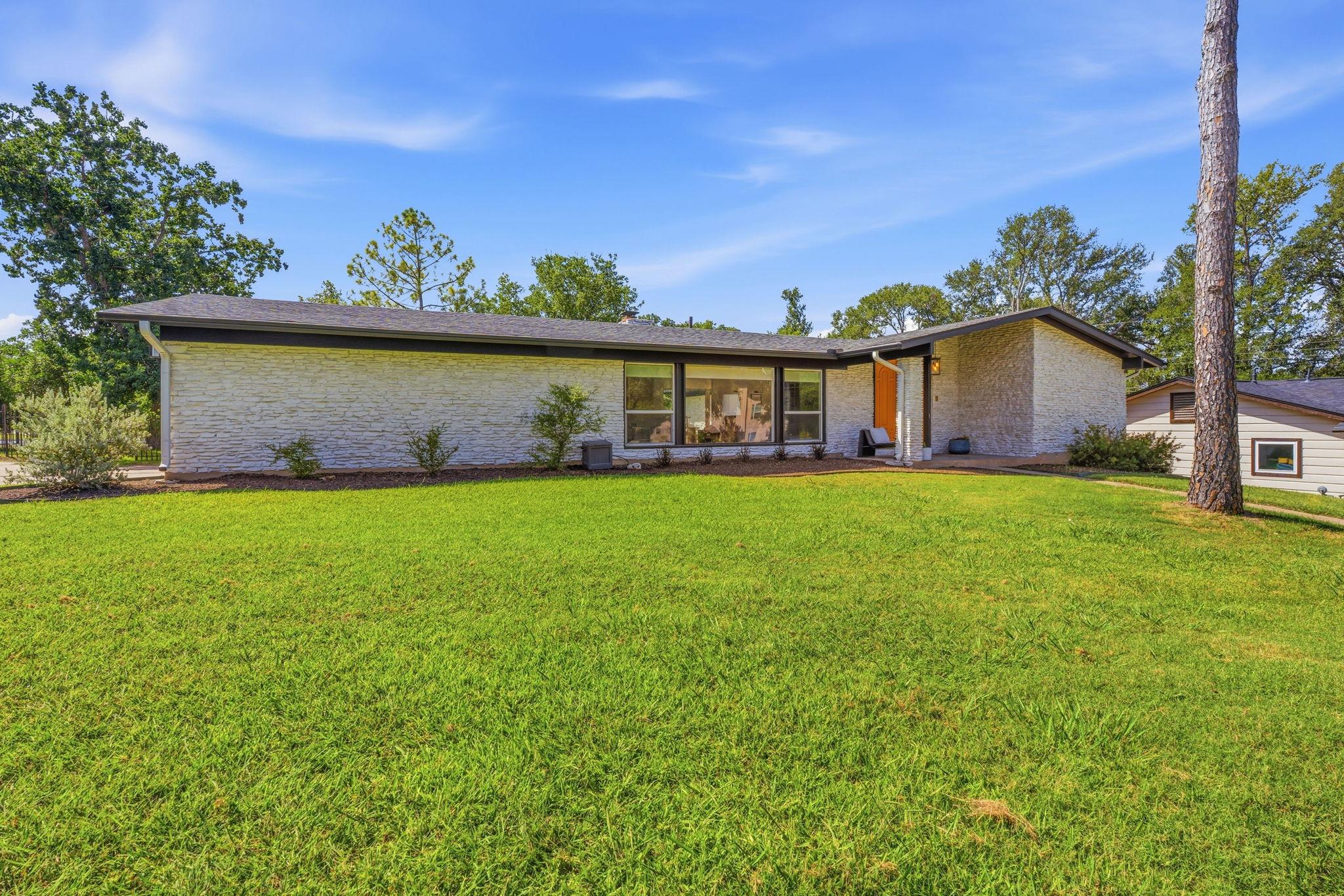 4403 Elmsgrove Dr, Austin, TX 78721