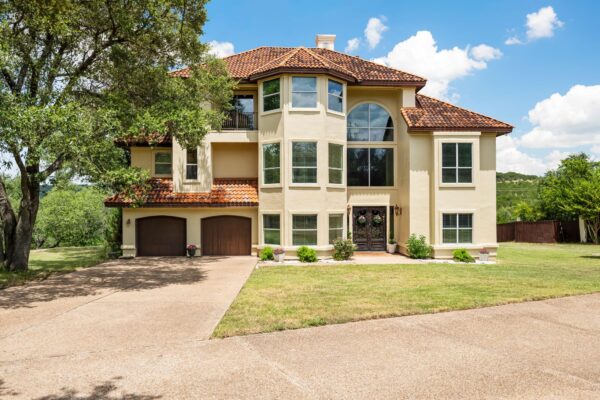 10211 Middle Darleen None, Leander