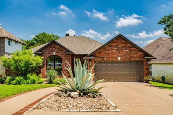 5840 Back Bay Ln, Austin