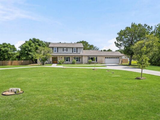411 Carriage Oaks Dr, Liberty Hill
