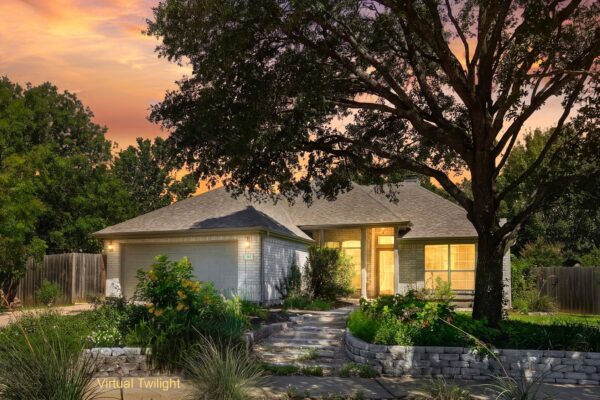 213 Rio Vista Dr, Georgetown