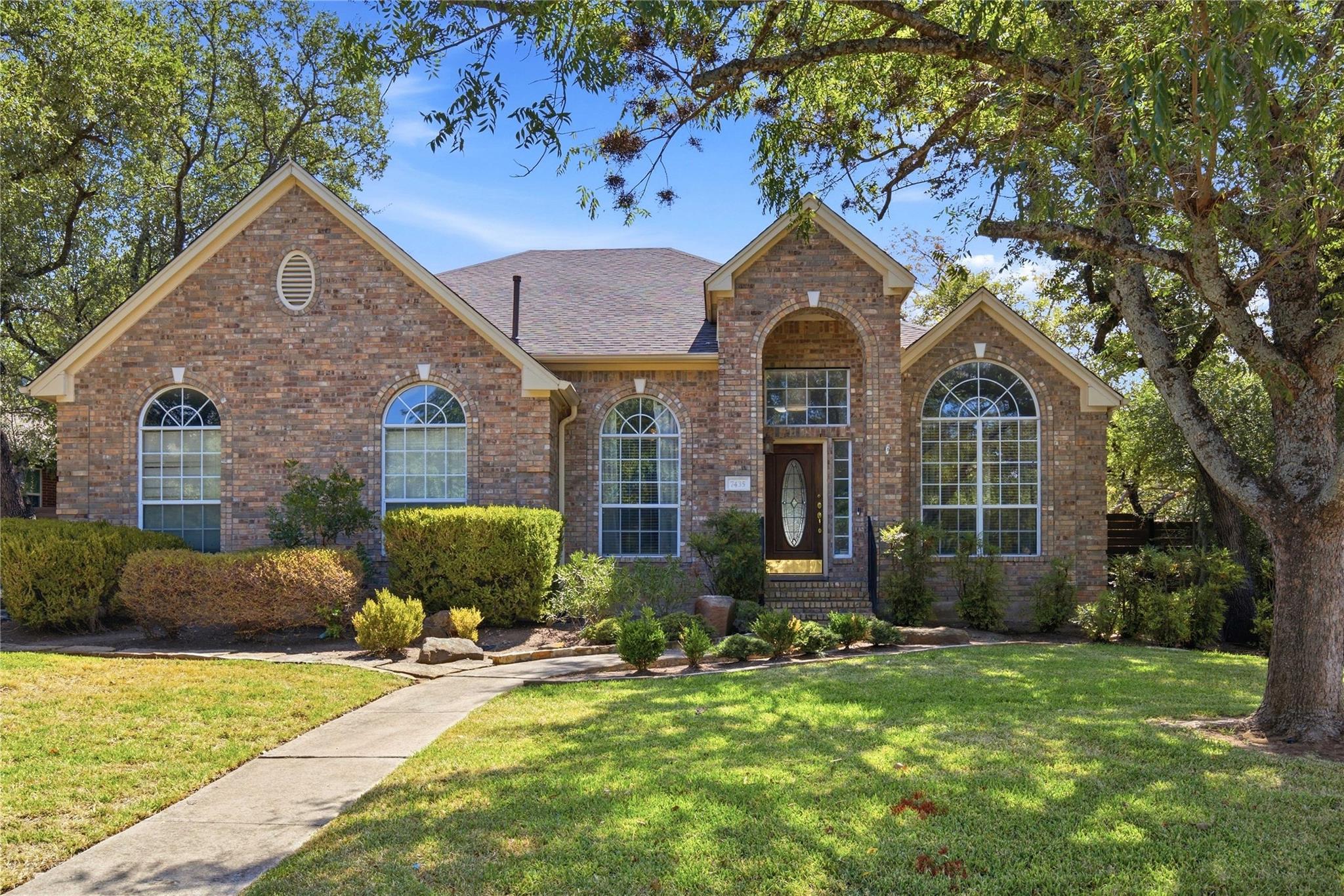 7435 Fireoak Dr, Austin, TX 78759